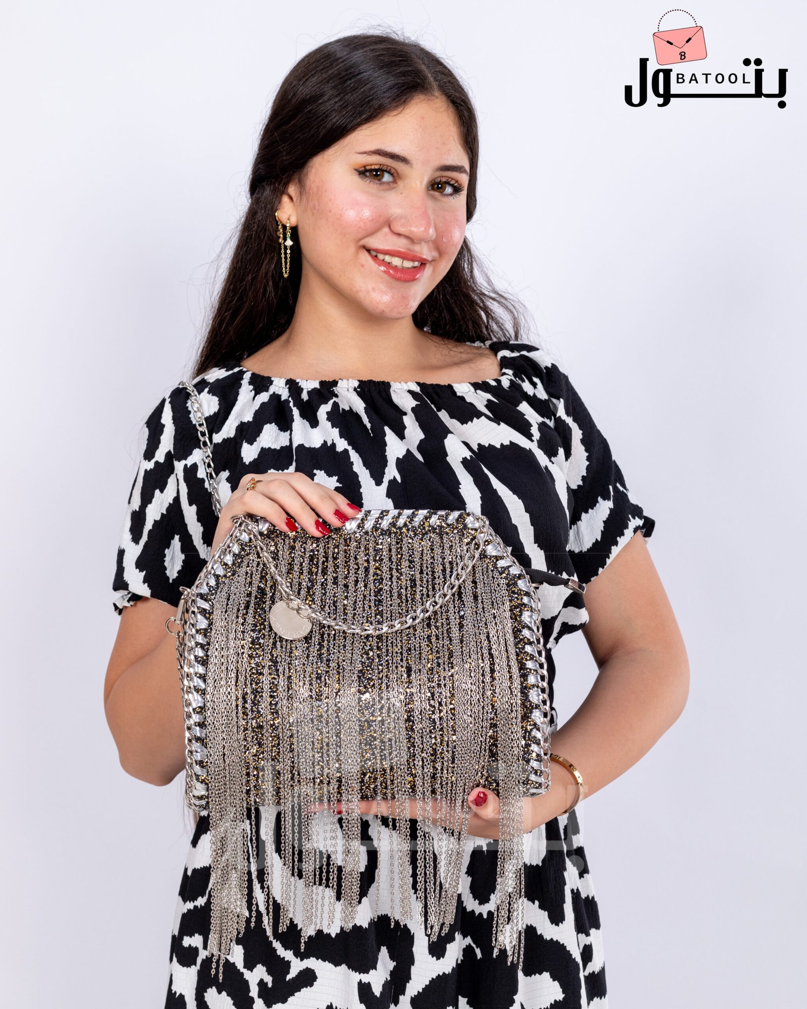 Large black and gold Batool bag - Image 3