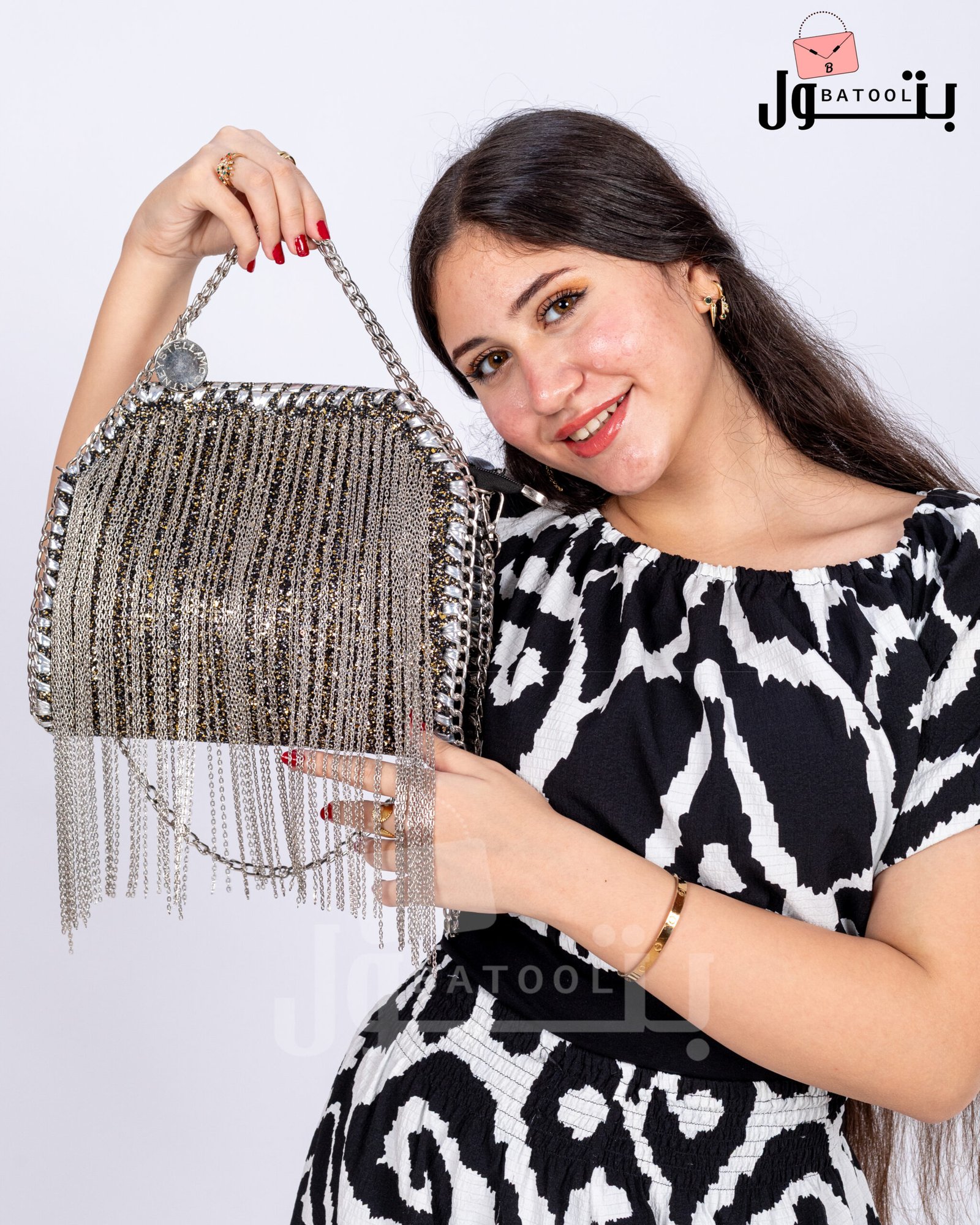 Large black and gold Batool bag - Image 2